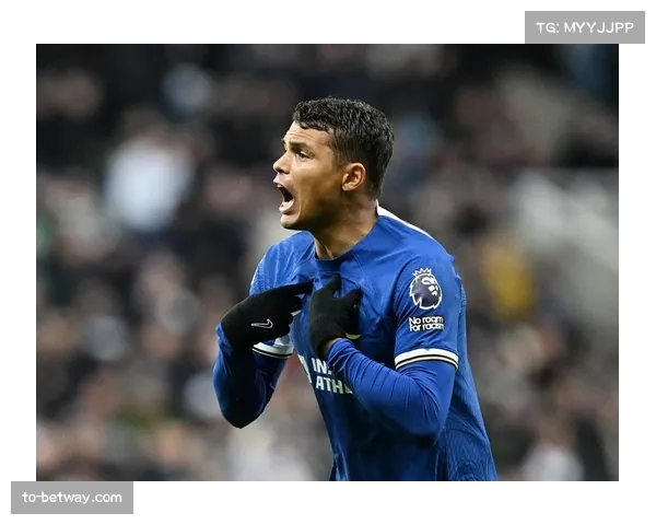 瓦伦西亚青年球员获机会 困境中挖掘新人潜力